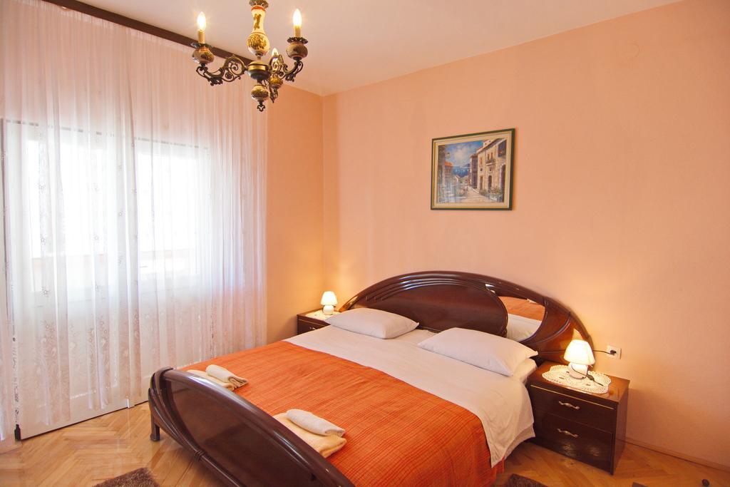 Apartment And Rooms Toka Zadar Exterior photo
