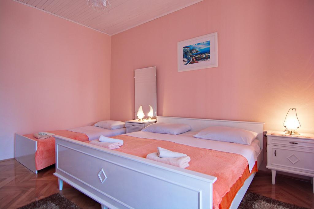 Apartment And Rooms Toka Zadar Exterior photo